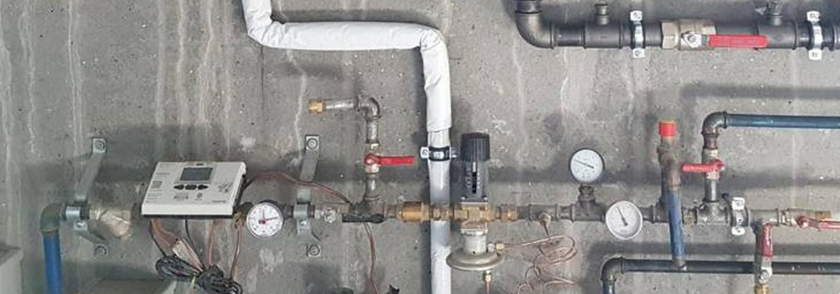 Nemar borga meistara fyrir undirskrift